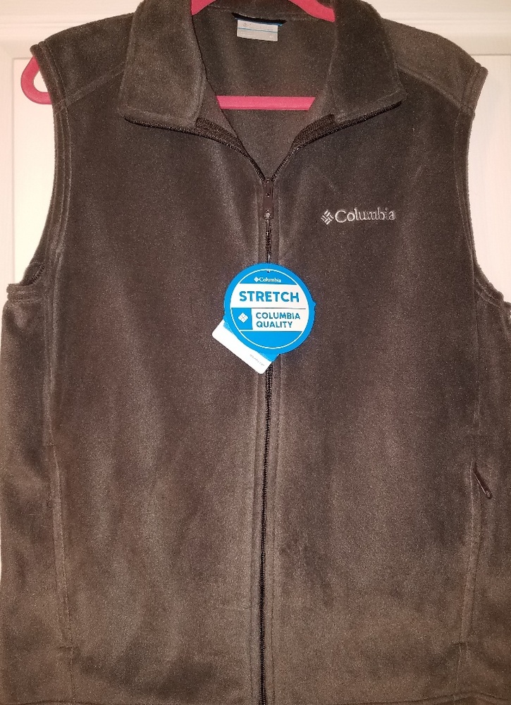 Men's gray Columbia vest. Brand new with tags.